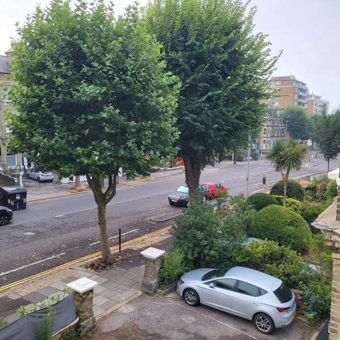 Elegant Studio In Central Hove - 5 Min Walk To Beach - 10 Min To Brighton Exterior foto