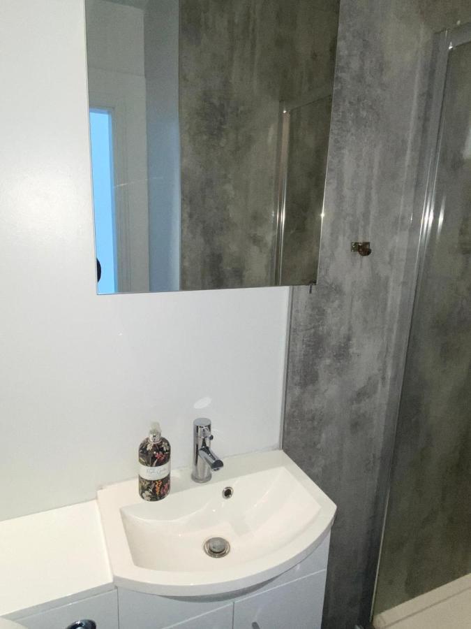 Elegant Studio In Central Hove - 5 Min Walk To Beach - 10 Min To Brighton Exterior foto